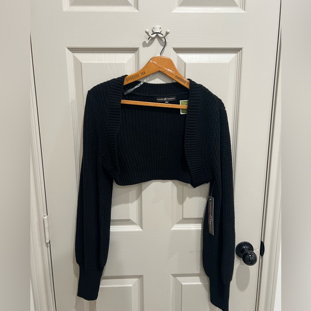 nwt! black short cardigan 🖤